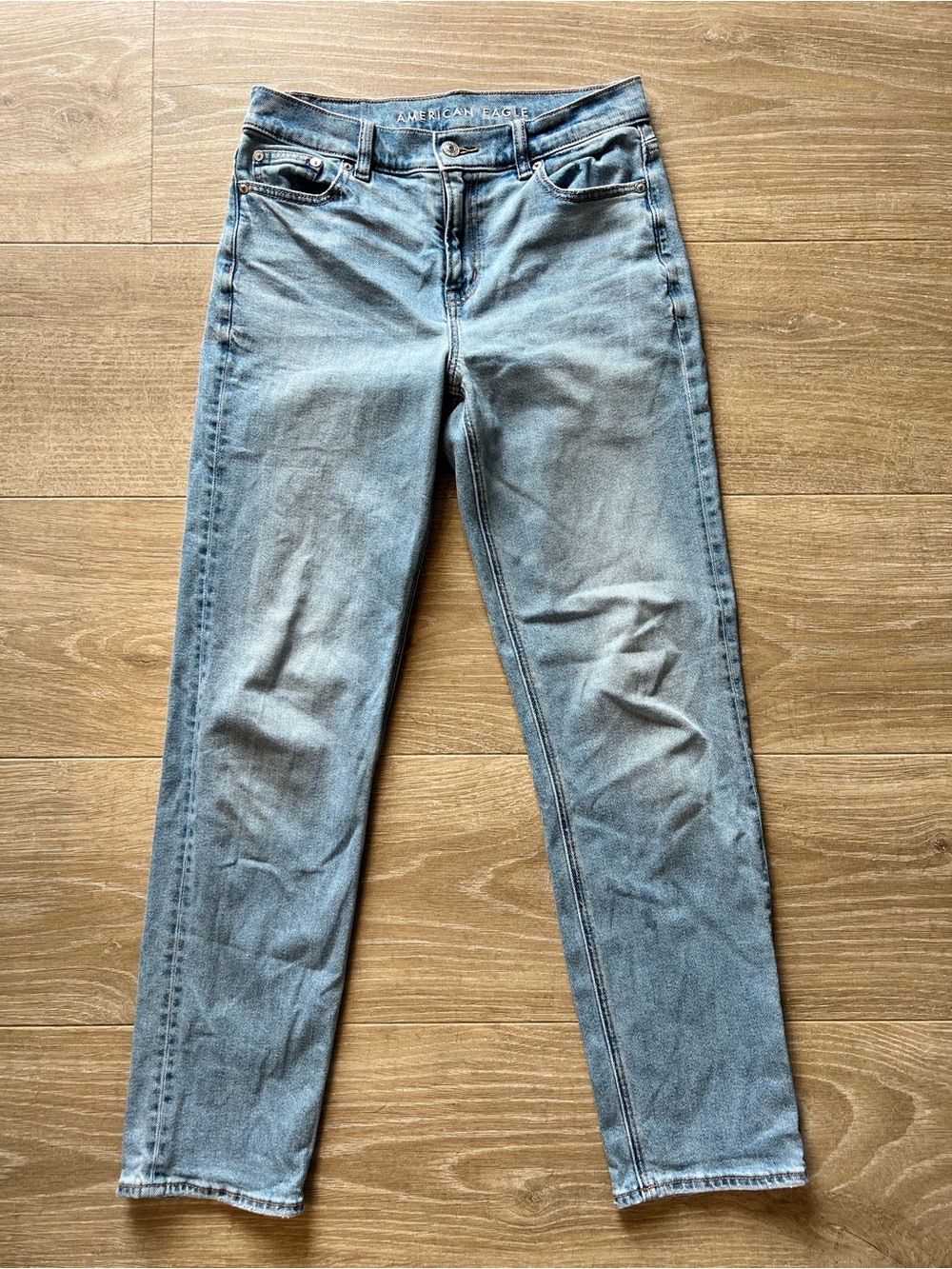 American Eagle Super High-Rise Straight Jeans Size 0 Regular